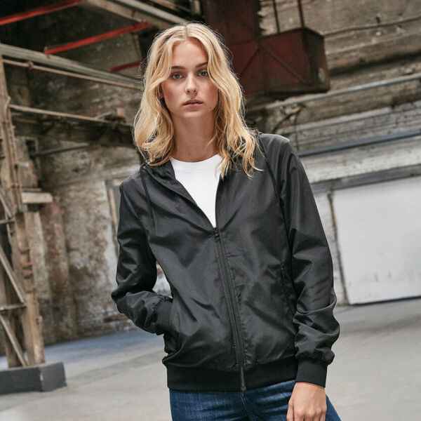 Women's recycled windrunner Thumbnail